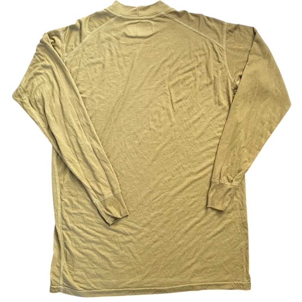 Frog Flame Resistant Long Sleeve high neck tee. Men’s medium. Soft.​​​​​​